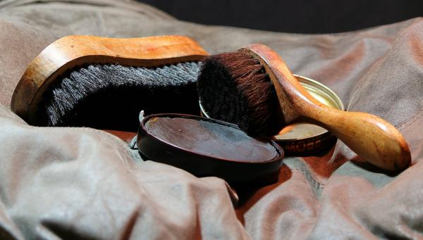 Cleaning Your Leather: 6 of Our Best Tips